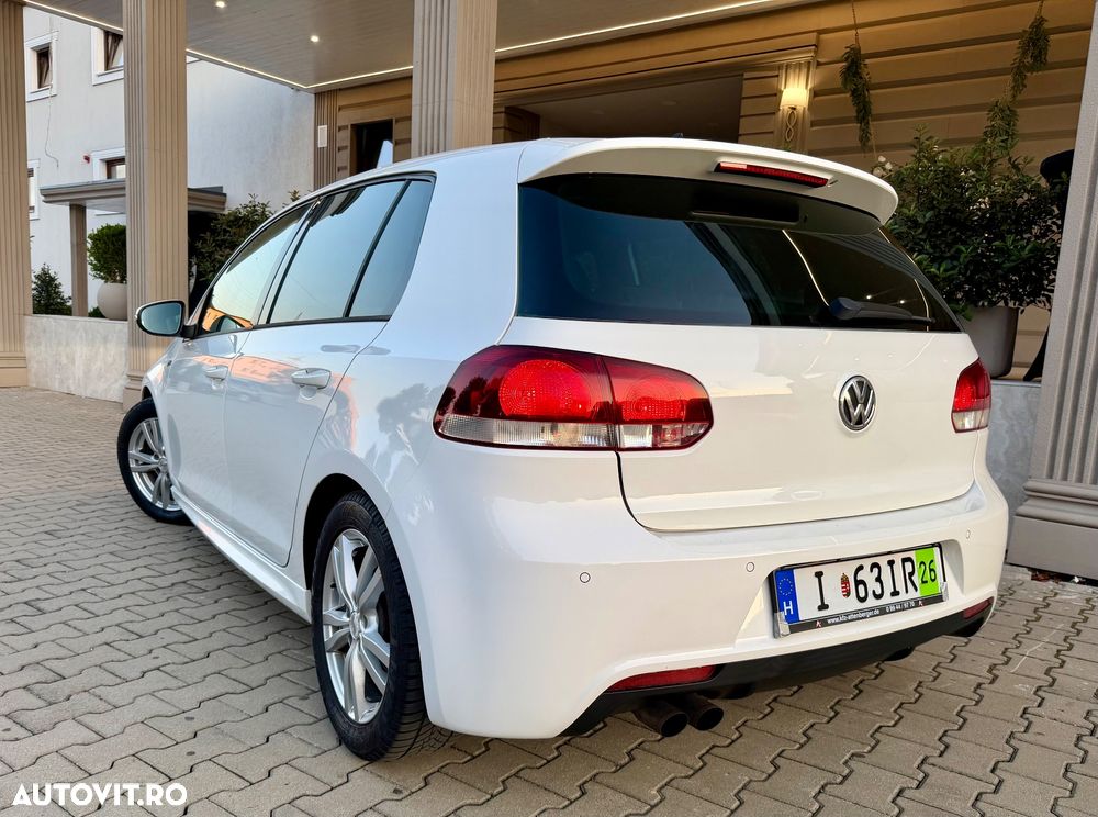 Volkswagen Golf 2.0 TDI DPF Sportline - 4