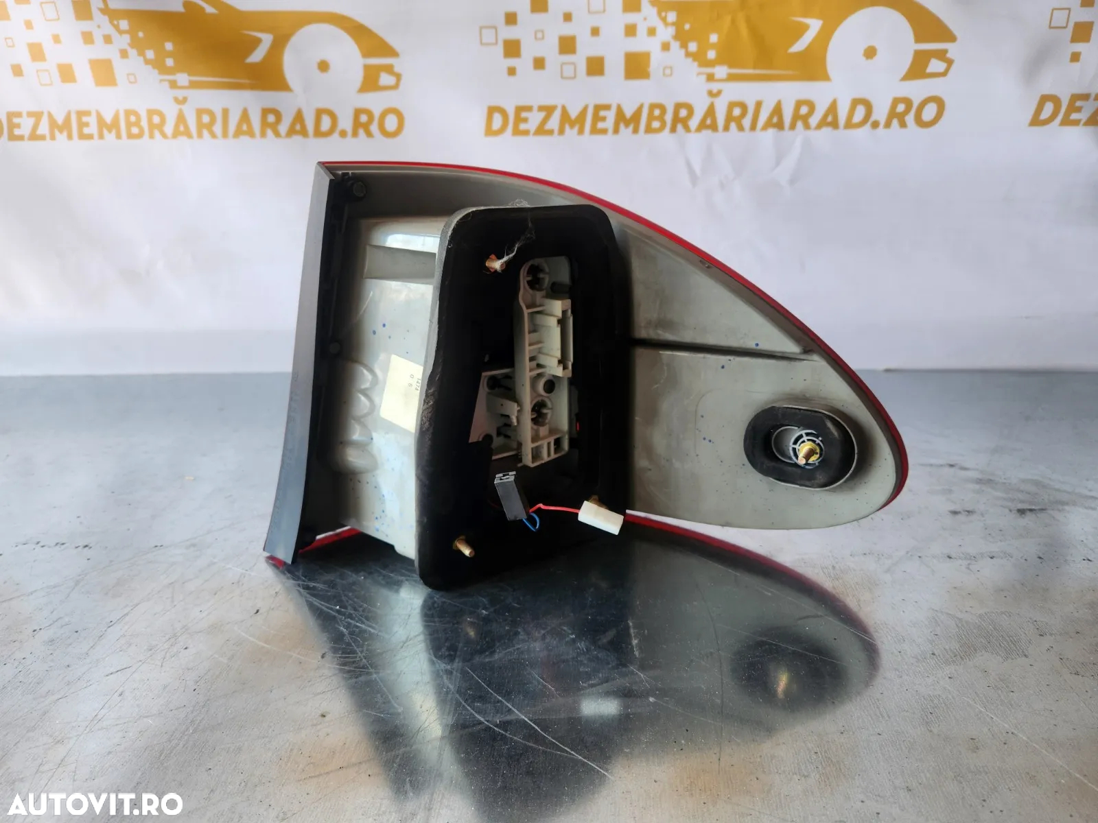 Lampa Stop Tripla Stanga Mercedes E Class W122 Combi Break Cod A An 2003-2004-2005-2006-2007-2008 - - 6