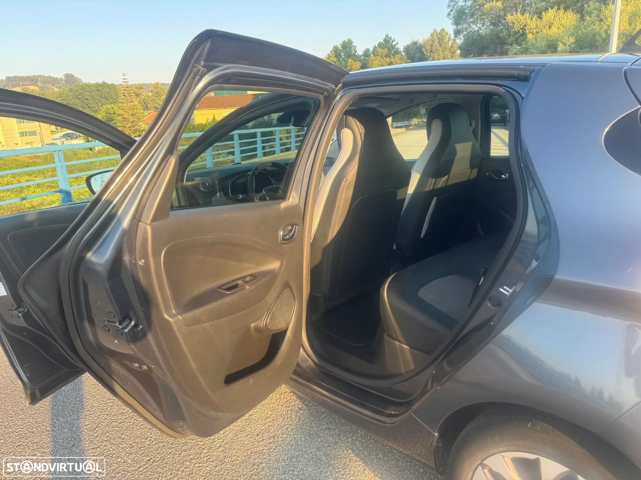 Renault Zoe (c/ Bateria) Z.E. 50 INTENS - 17