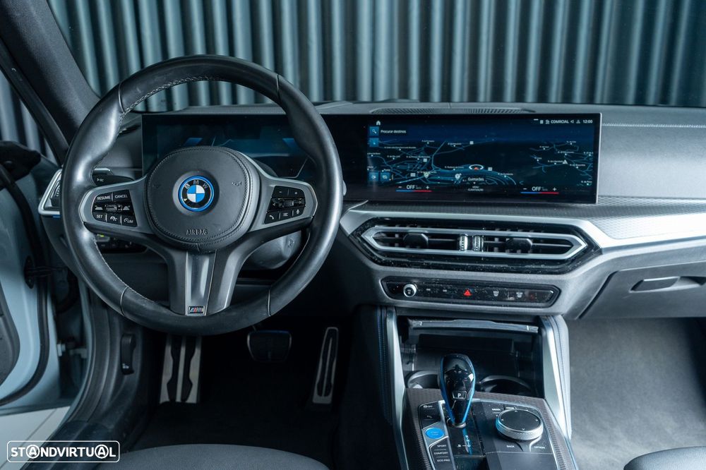 BMW i4 eDrive40 Pack Desportivo M - 12