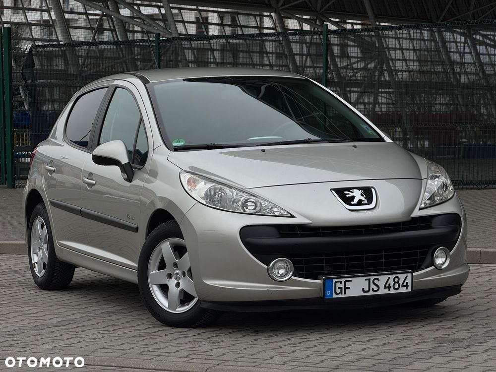 Peugeot 207 95 VTi Filou - 1