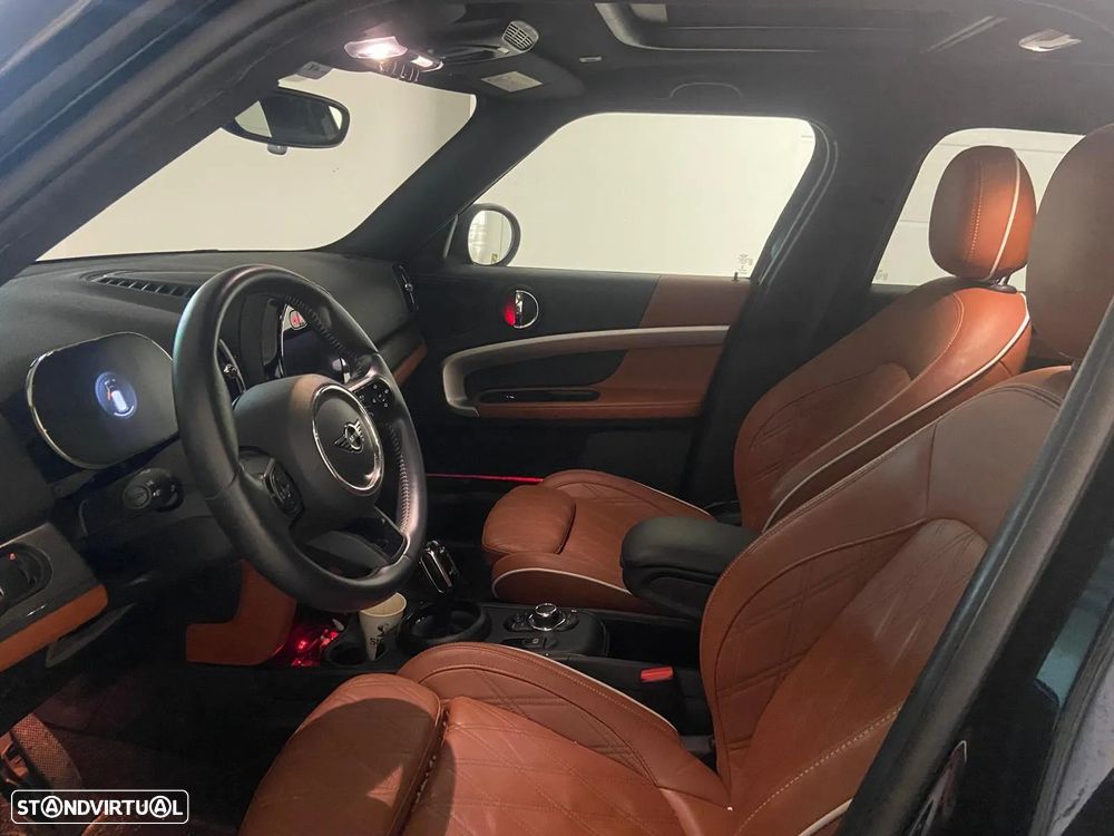 MINI Countryman Cooper SD Premium P. Classic Auto - 7