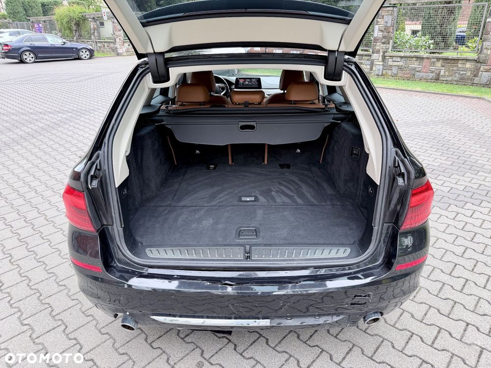 BMW Seria 5 525d Luxury Line - 7