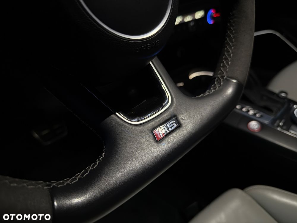 Audi RS3 Sportback - 17