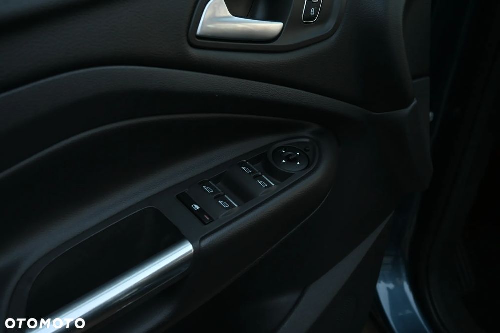 Ford Kuga 2.0 TDCi 4x2 Titanium - 29