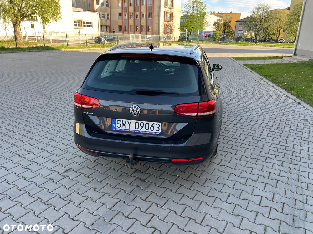 Volkswagen Passat 2.0 TDI (BlueMotion Technology) DSG Highline - 9