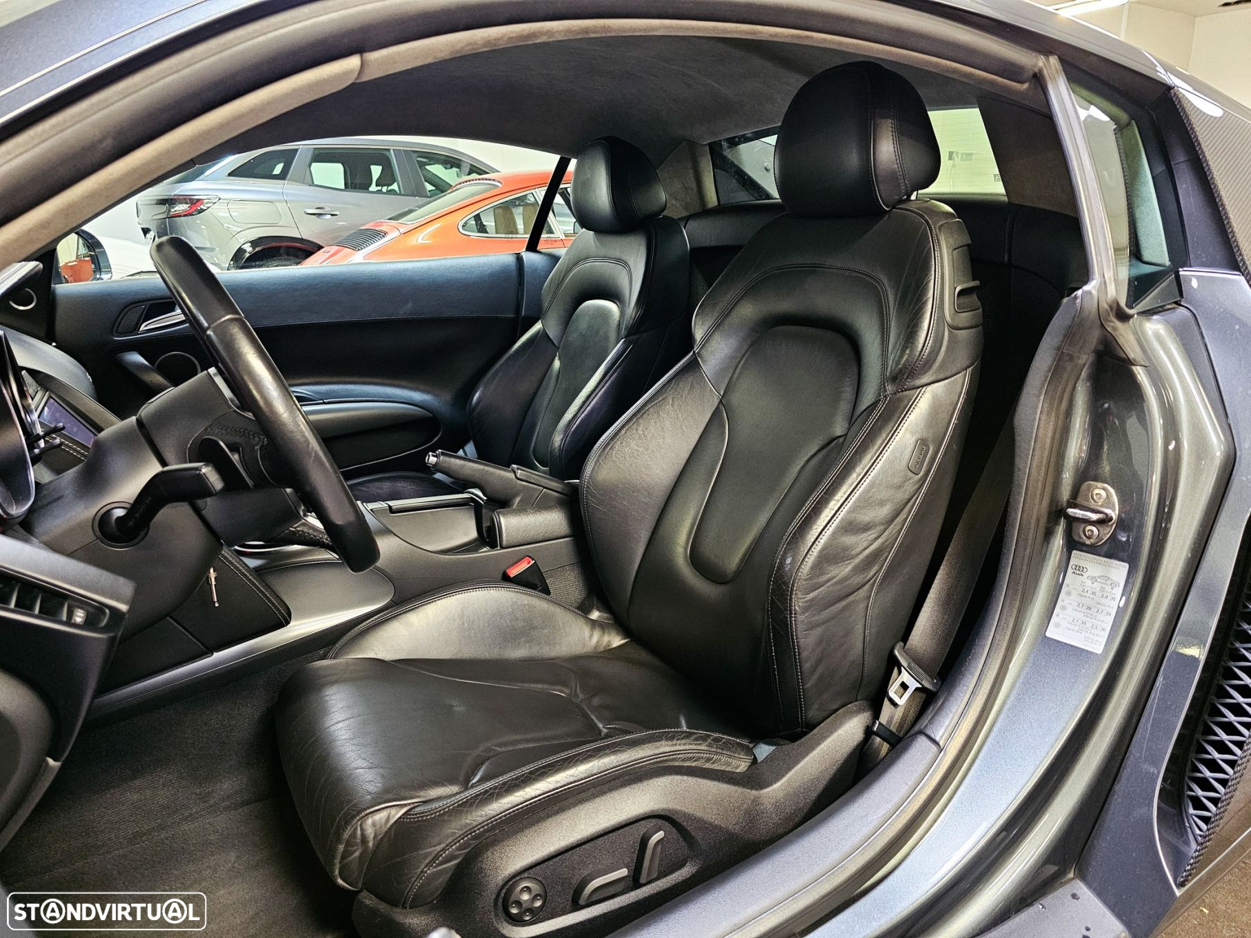 Audi R8 Coupé 4.2 FSI quattro R tronic - 29