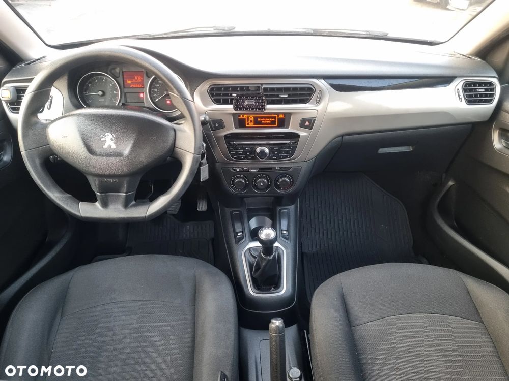 Peugeot 301 - 13
