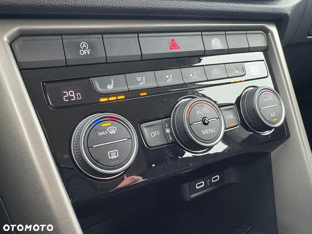 Volkswagen T-Roc 1.0 TSI Life - 26