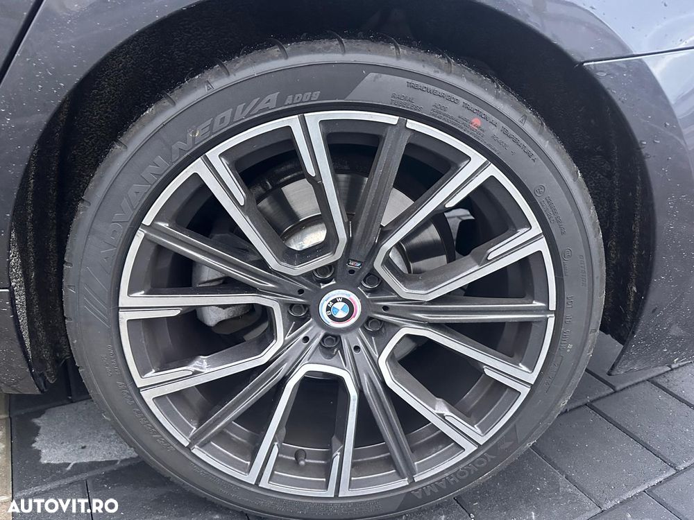 BMW Seria 5 520d xDrive AT - 10