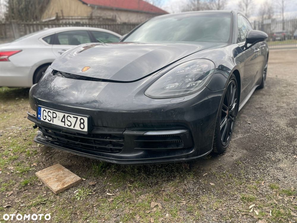 Porsche Panamera - 3