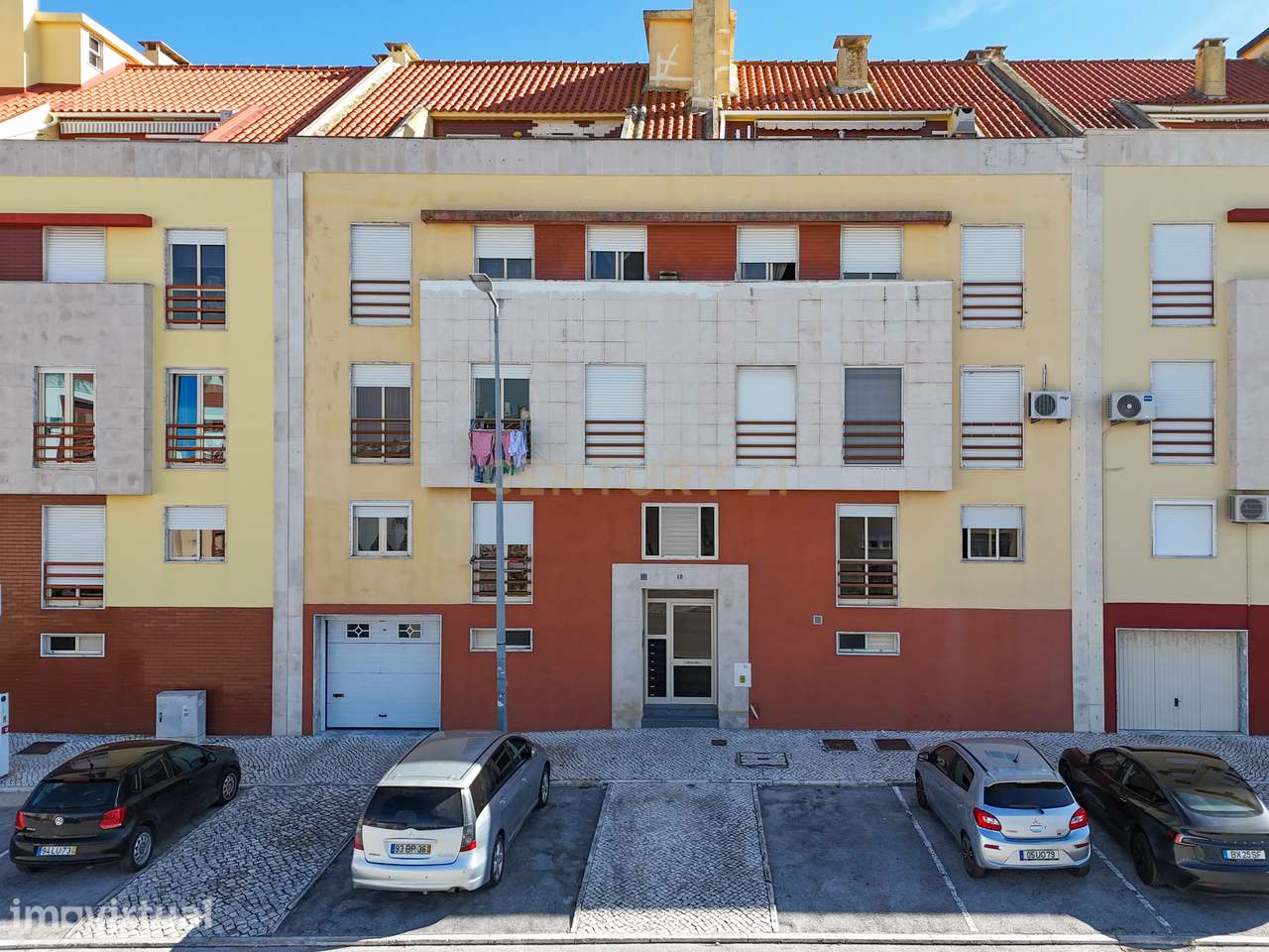 Apartamento T2 com Parqueamento no Centro da Moita — A 30 Minutos de L - Grande imagem: 2/22