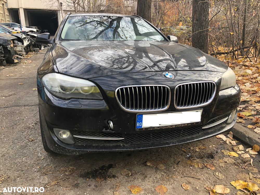 Bara fata Bmw Seria 5 F10 F11 negru model cu gauri camere 360 - 3