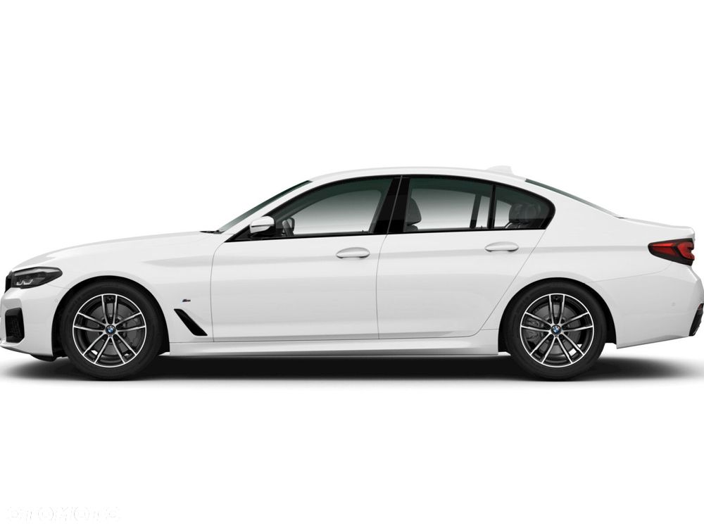 BMW Seria 5 520d xDrive M Sport sport - 4