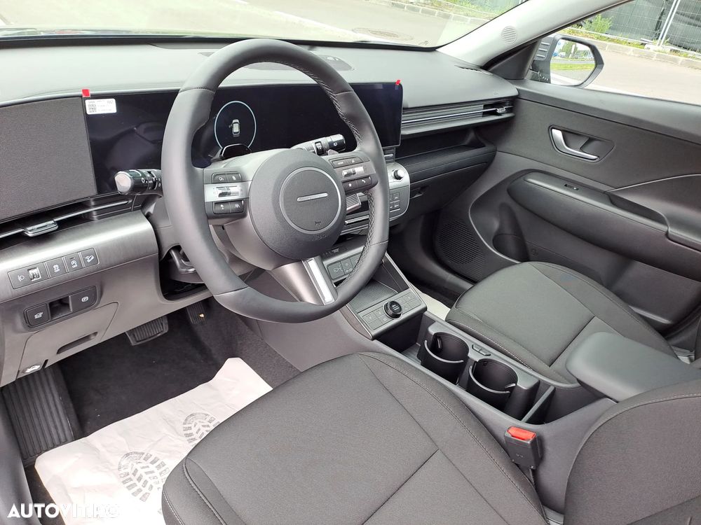 Hyundai KONA - 10