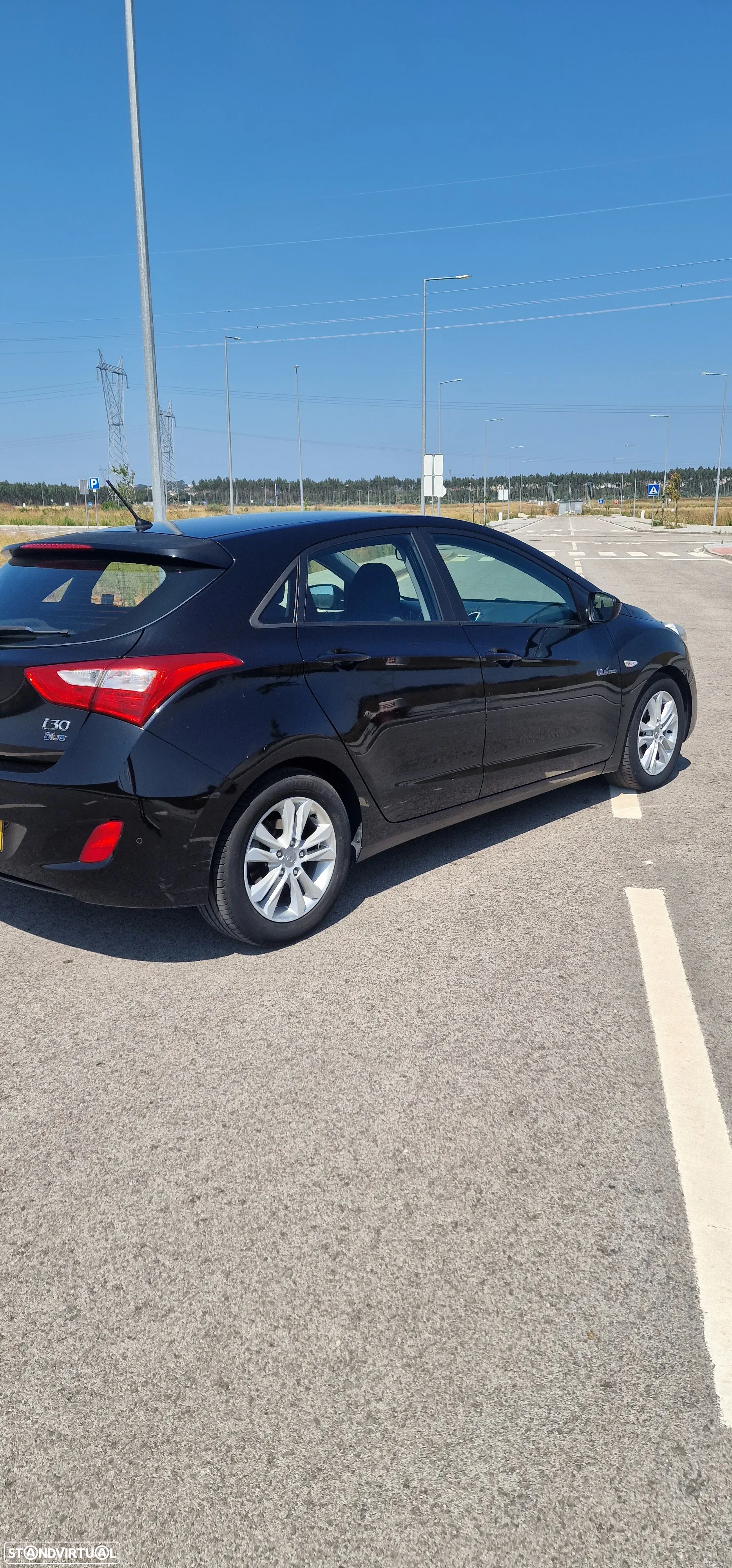 Hyundai i30 1.6 CRDI Blue Comfort - 4
