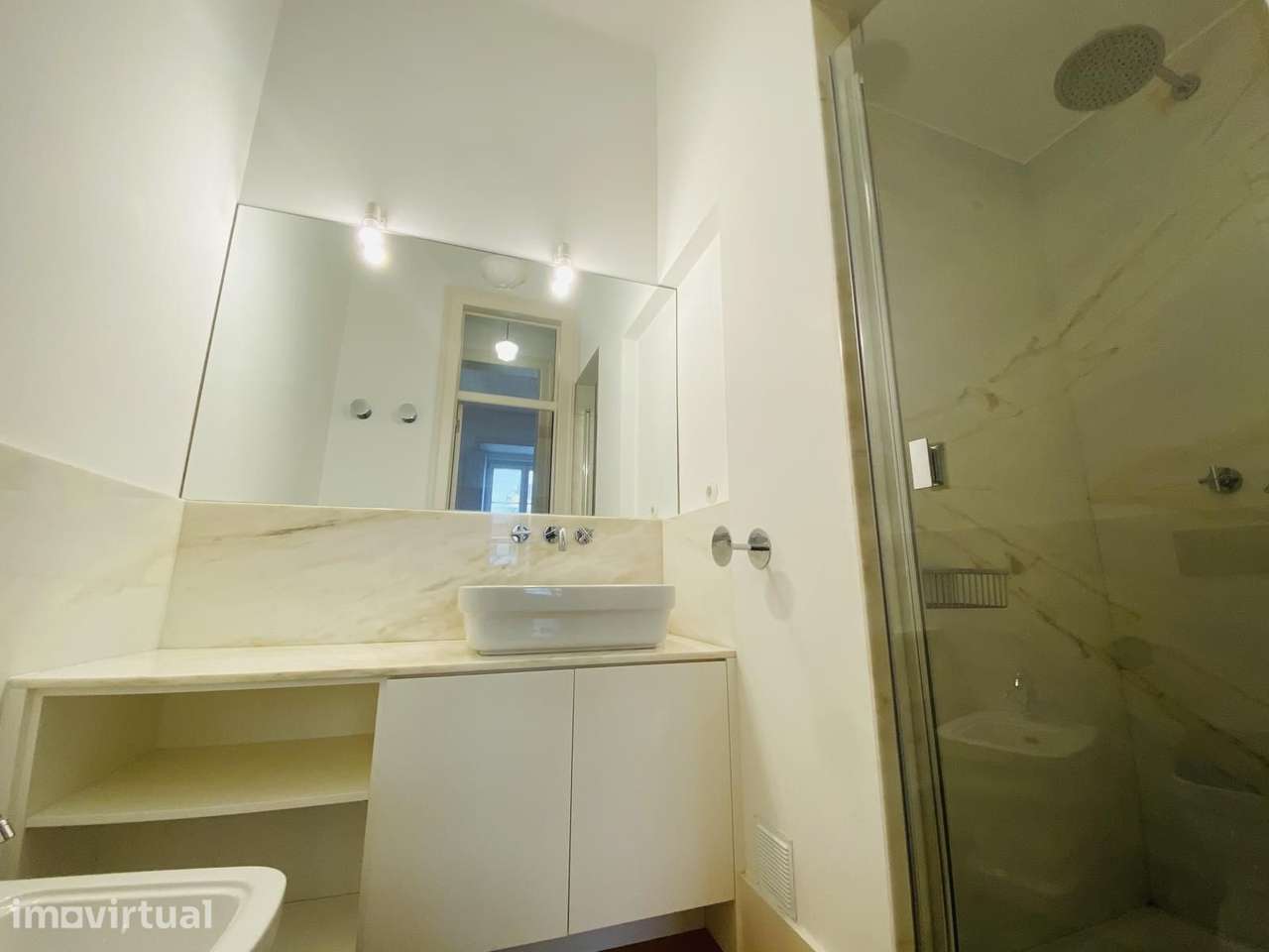 Apartamento T2, Alfama, Lisboa - Grande imagem: 4/57
