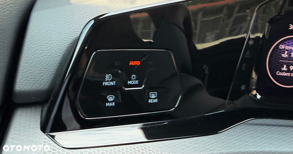 Volkswagen Golf 2.0 TSI OPF GTI - 30