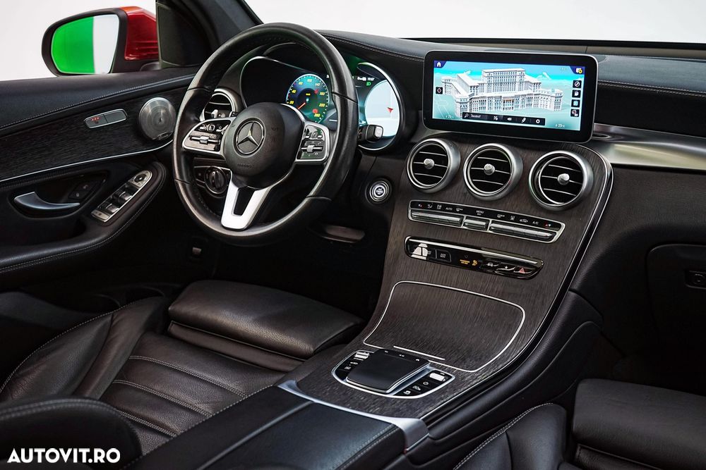 Mercedes-Benz GLC Coupe 300 de 4Matic 9G-TRONIC AMG Line - 12