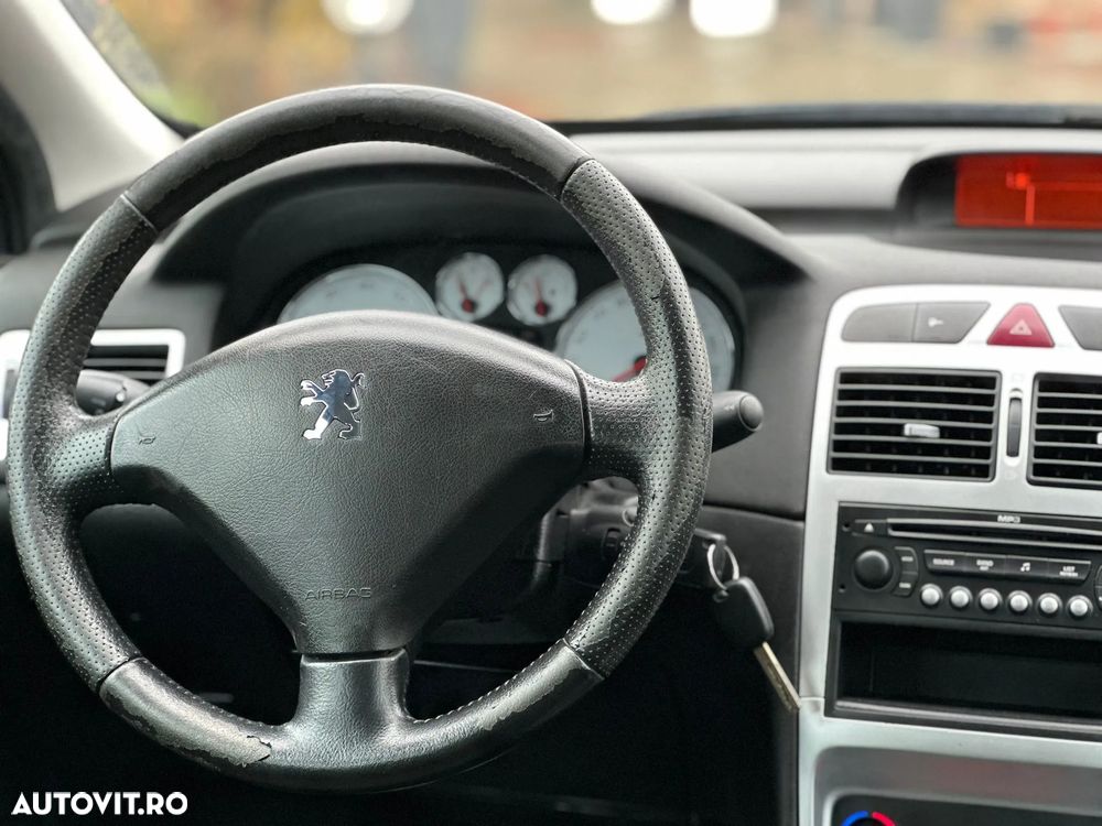 Peugeot 307 1.6 XR - 19