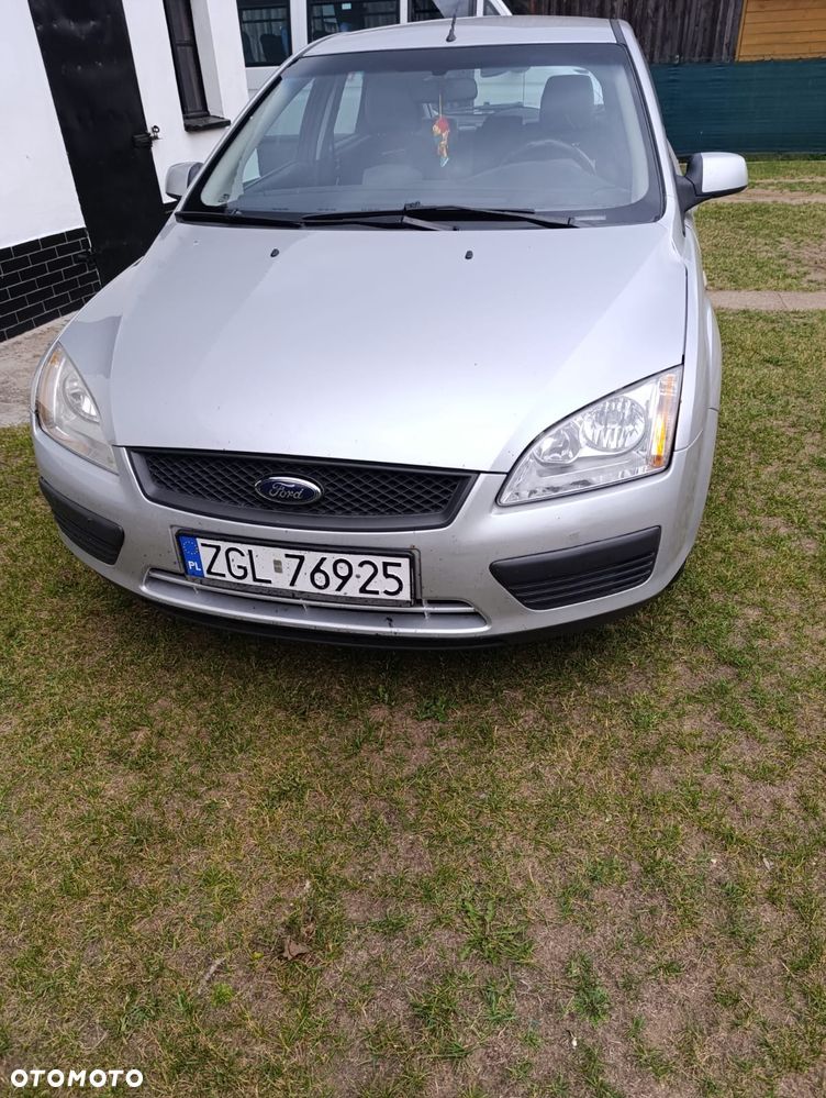 Ford Focus 1.8 TDCi Ambiente - 3