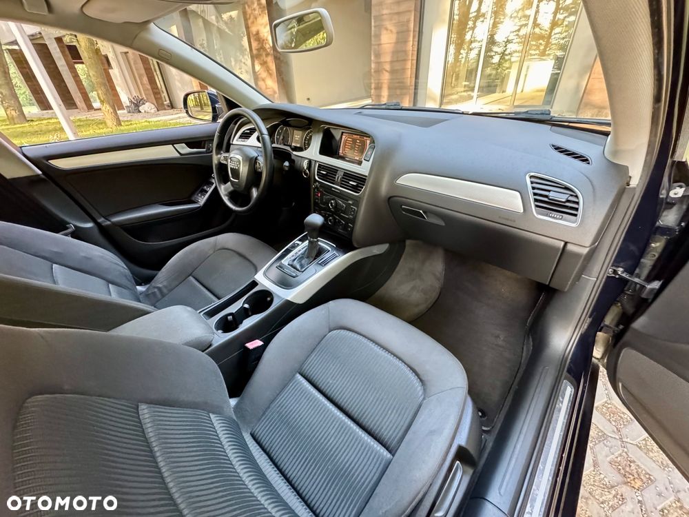 Audi A4 Avant 2.0 TDI DPF multitronic S line Sportpaket - 16