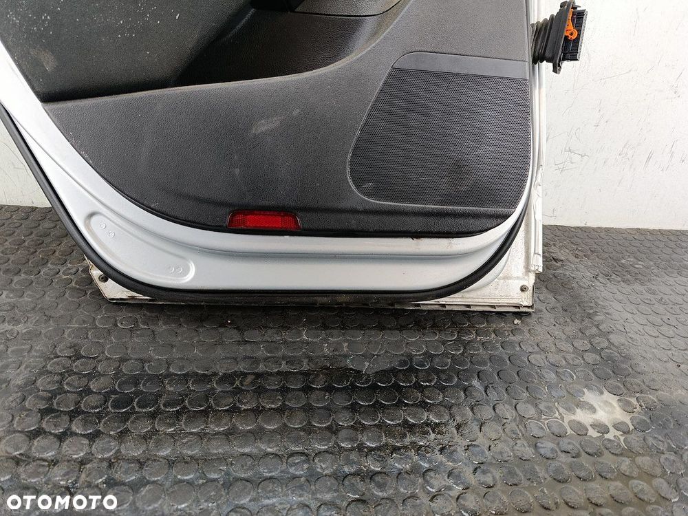 DRZWI TYŁ LEWY  VW PASSAT B6 LA7W KOMBI - 15