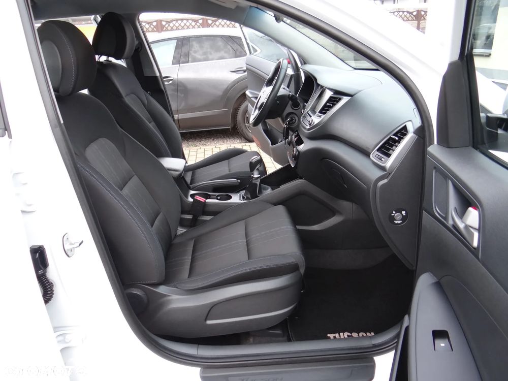 Hyundai Tucson blue 1.6 GDi 2WD Advantage - 34