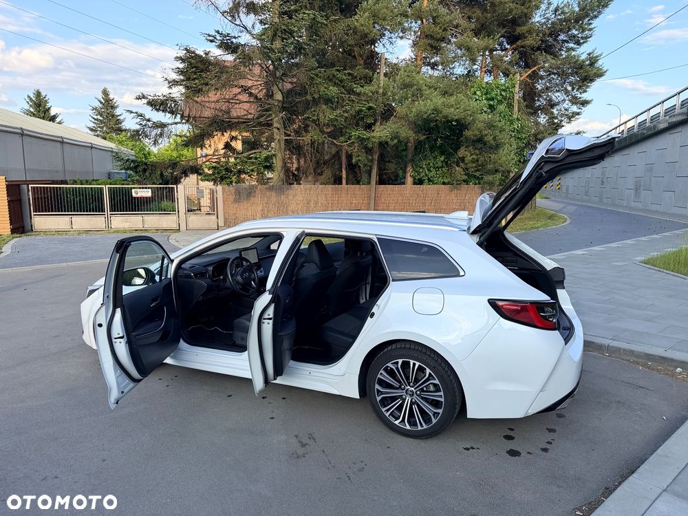 Toyota Corolla - 4