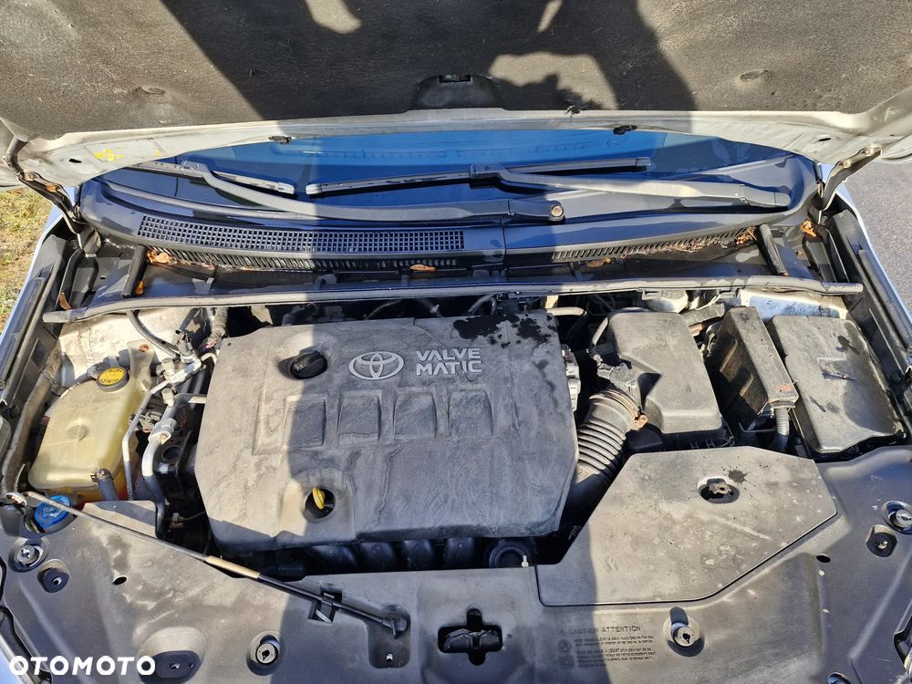 Toyota Avensis 2.0 Sol plus MS - 21