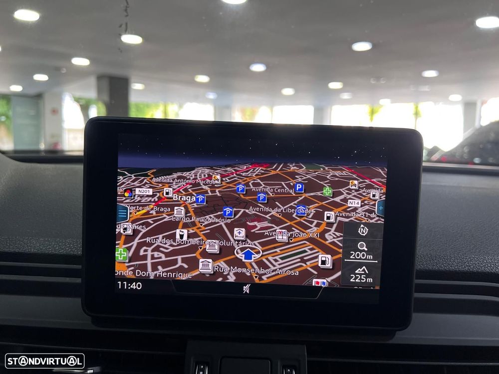 Audi Q5 2.0 TDi Business Line S-line - 31