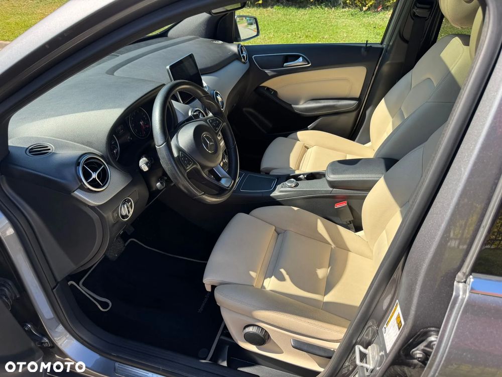 Mercedes-Benz Klasa B 250 4Matic 7G-DCT UrbanStyle Edition - 10