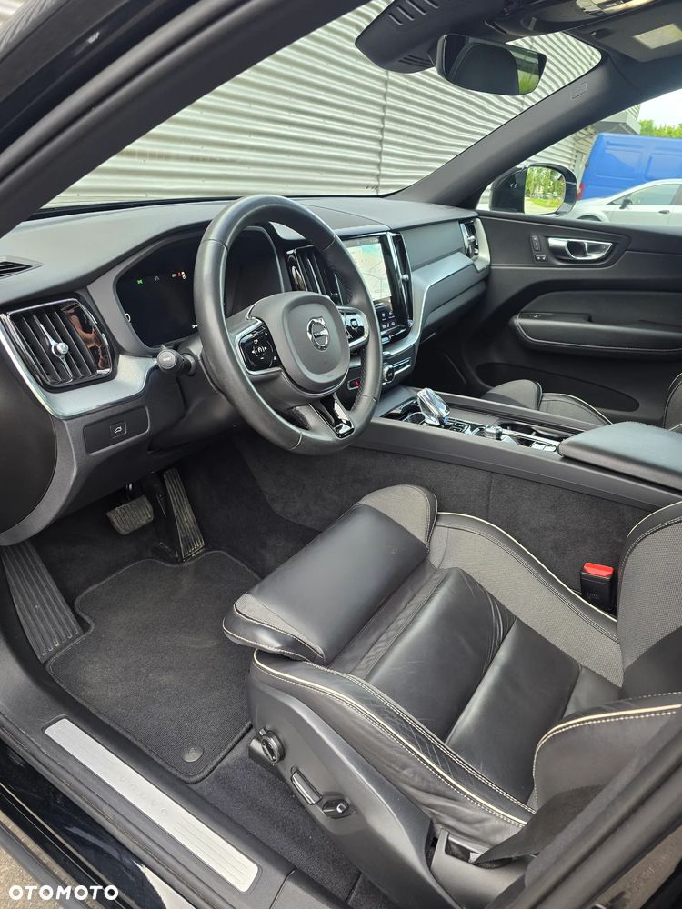 Volvo XC 60 B4 D AWD Ultimate Bright - 9