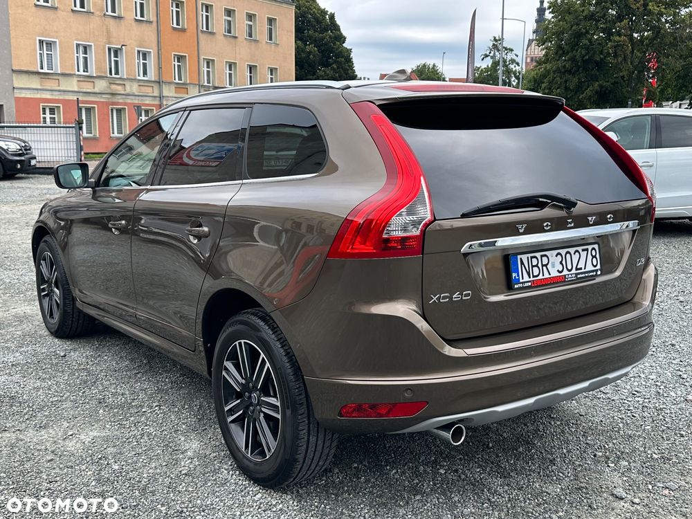 Volvo XC 60 D3 Drive-E Momentum - 8