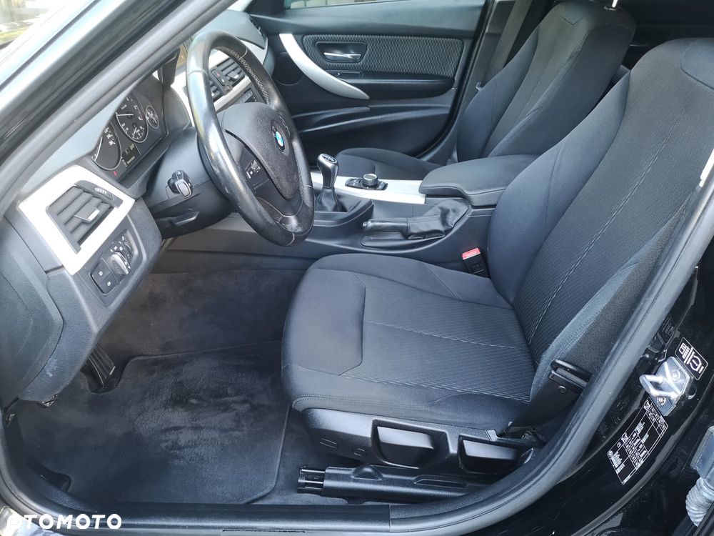 BMW Seria 3 316d Modern Line - 20
