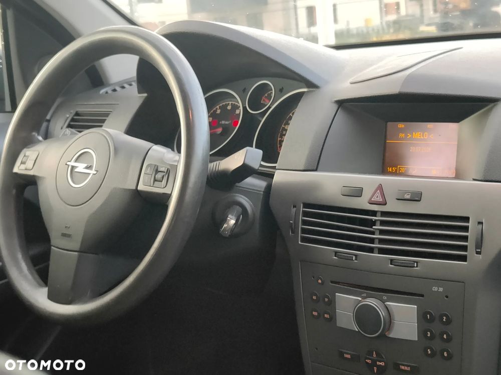 Opel Astra 1.6 Enjoy - 20
