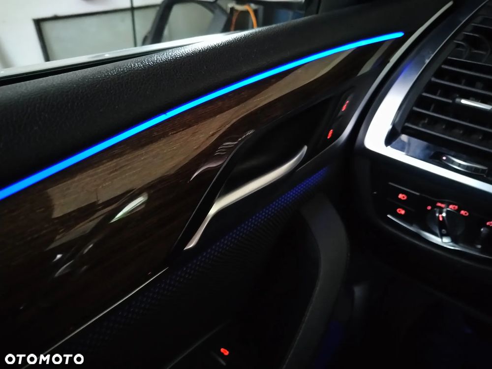 BMW X4 xDrive20d xLine sport - 9