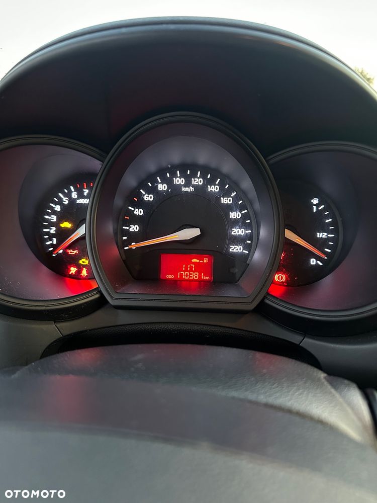 Kia Rio 1.4 M - 15