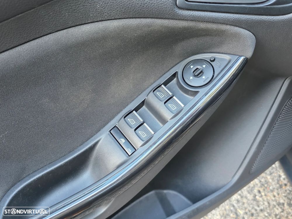 Ford Focus SW 1.5 TDCi Titanium - 15
