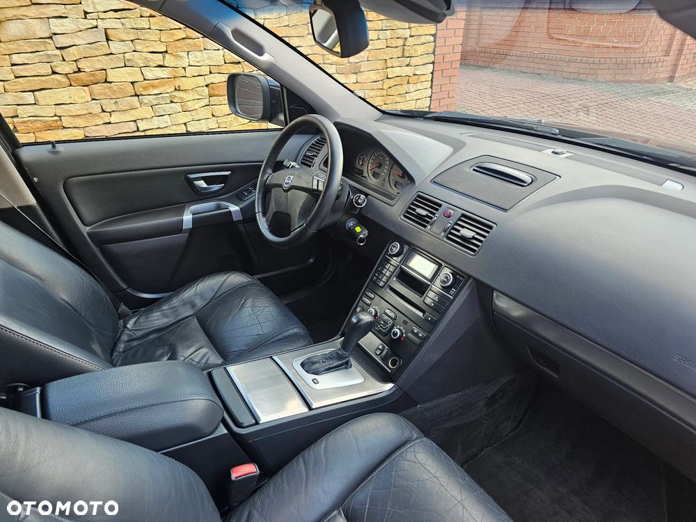 Volvo XC 90 D5 Momentum - 25