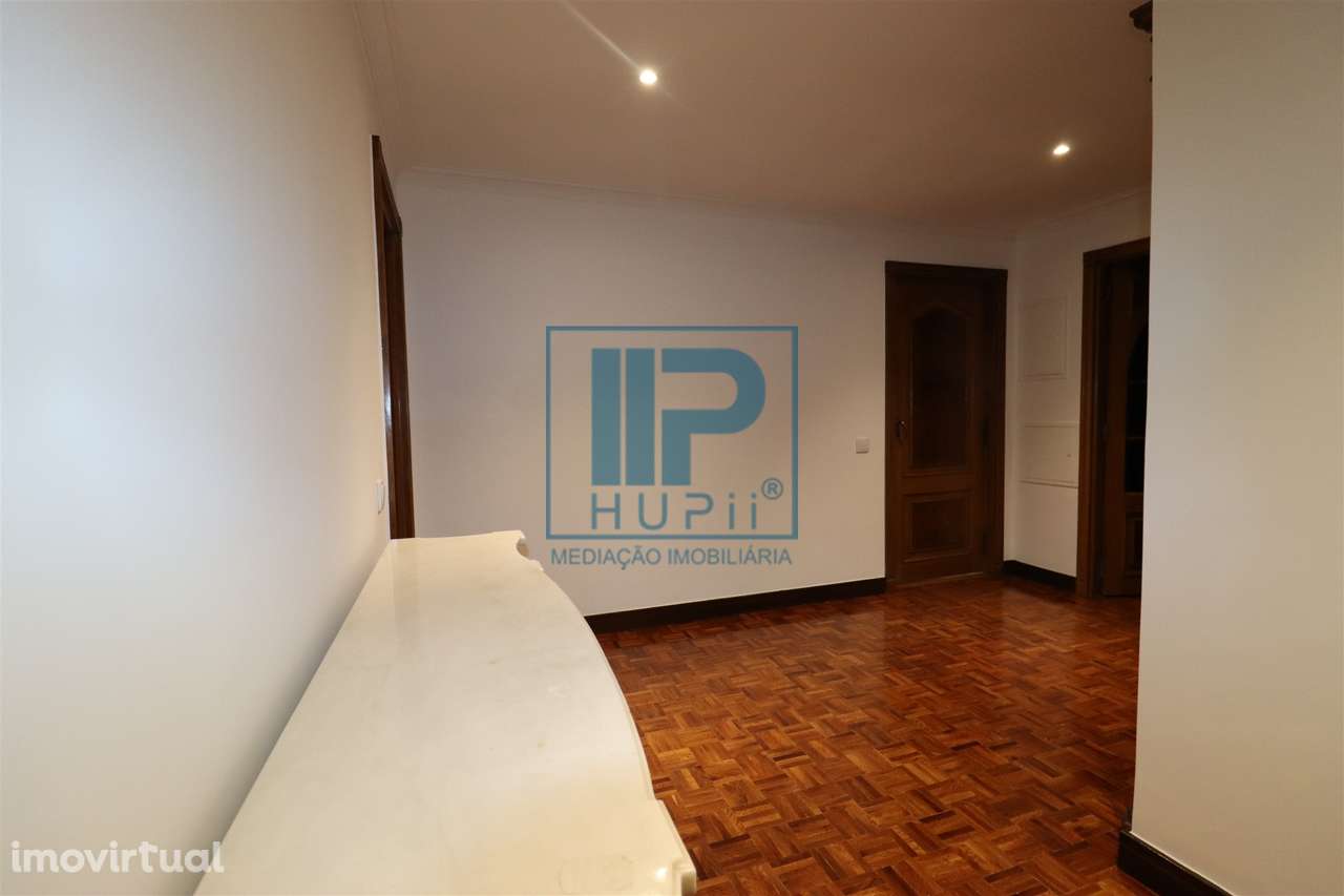 Apartamento T4 Venda em Oliveira, São Paio e São Sebastião,Guimarães - Grande imagem: 3/24