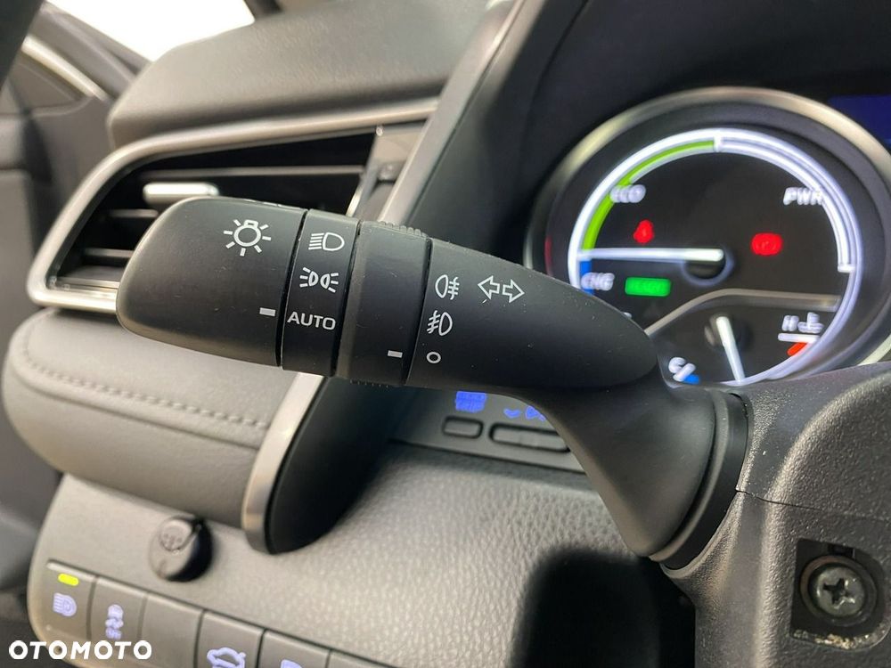 Toyota Camry - 26