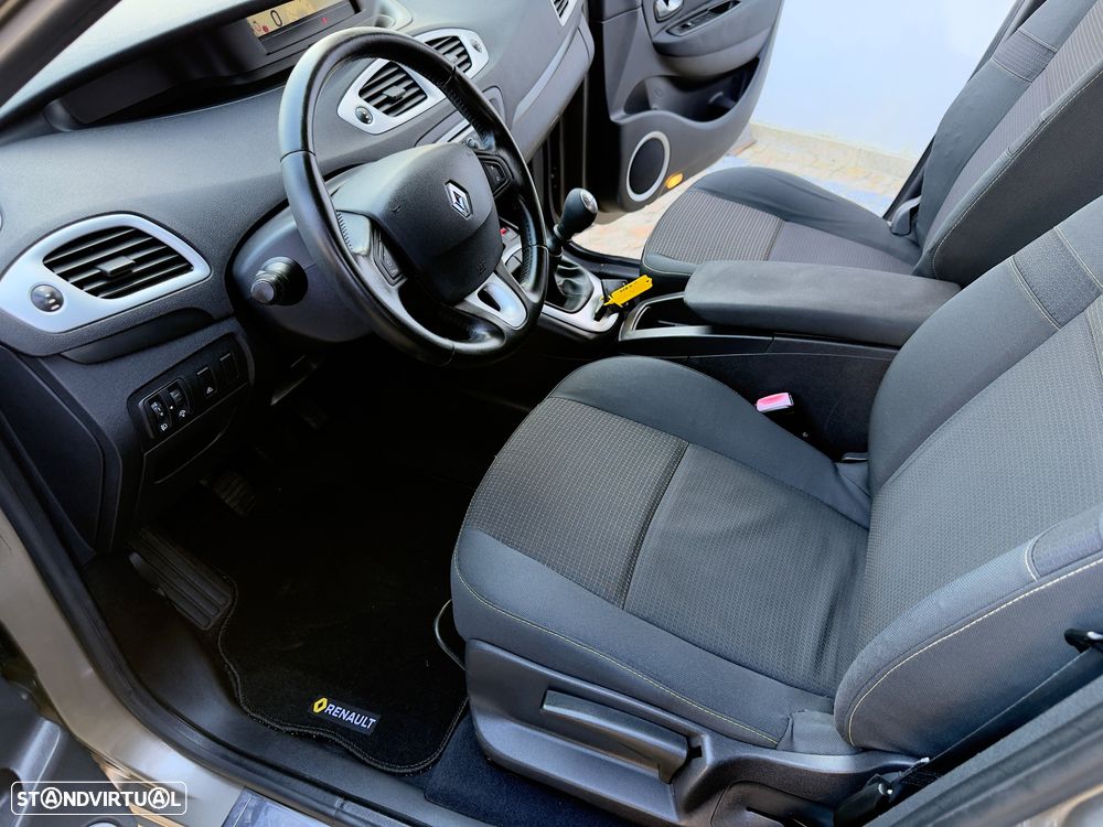 Renault Grand Scénic 1.5 dCi Dynamique S 7L - 37