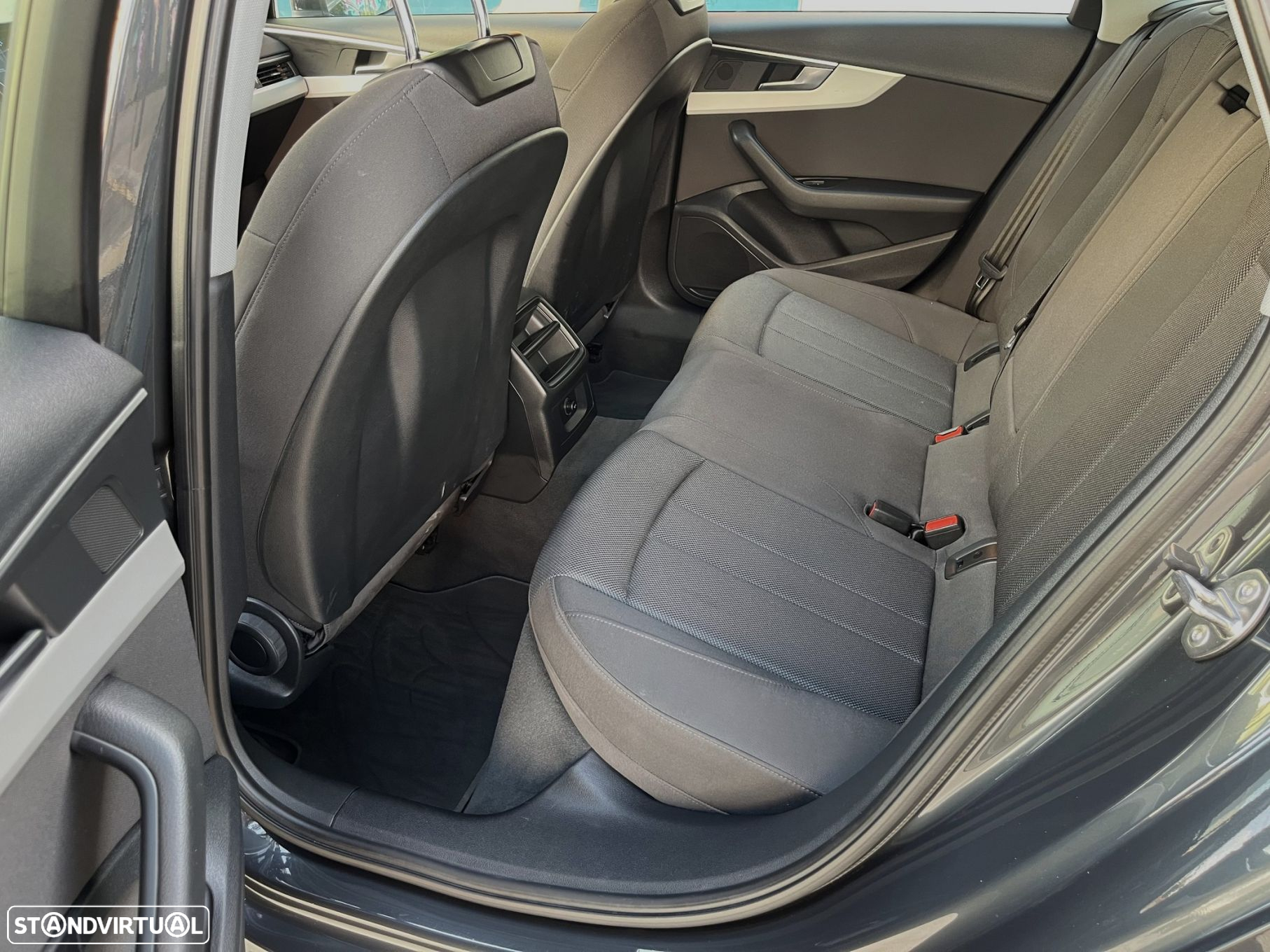 Audi A4 Avant 35 TDI Advanced S tronic - 16