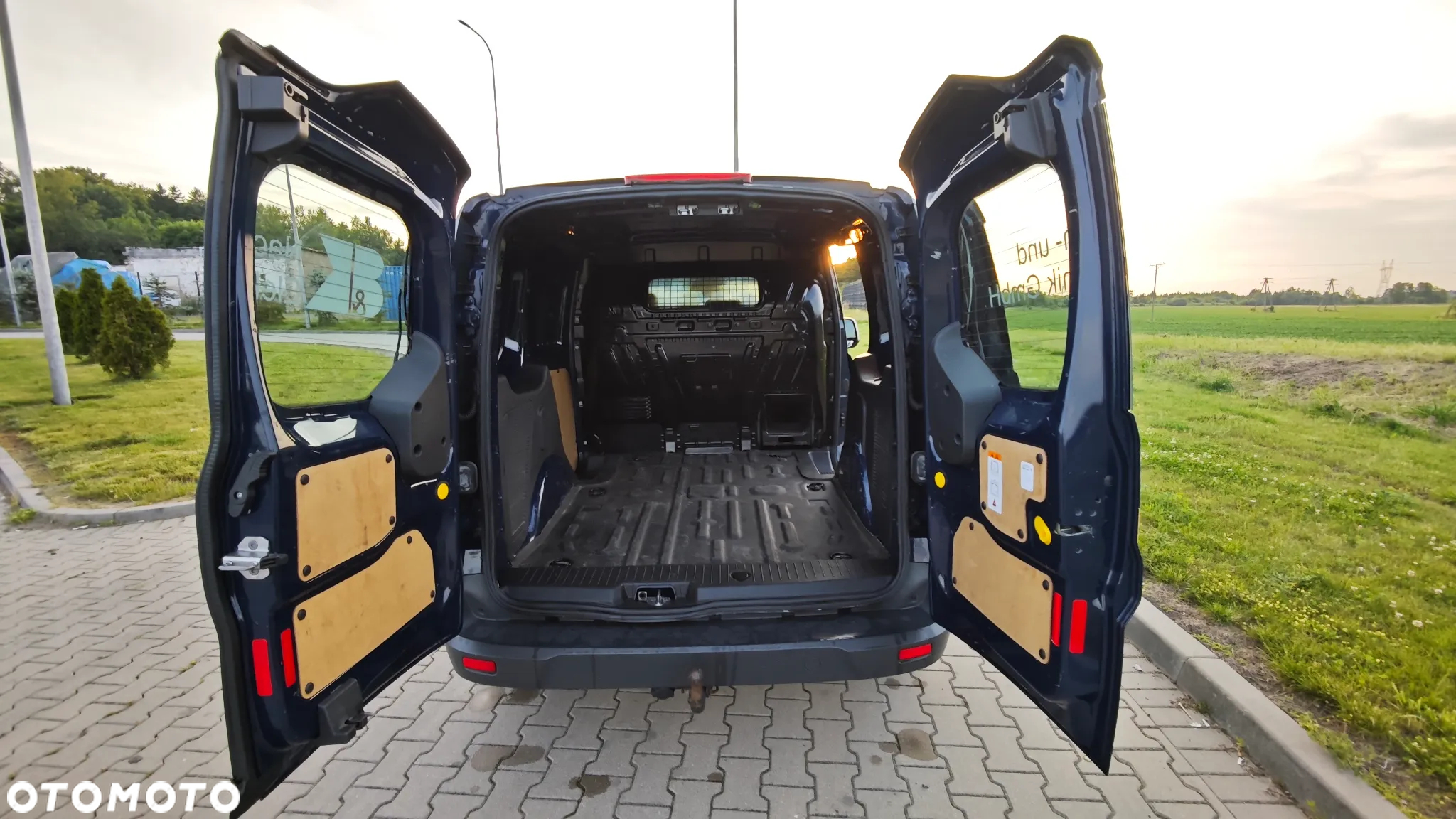 Ford Transit Connect 220 L1 LKW Trend - 40