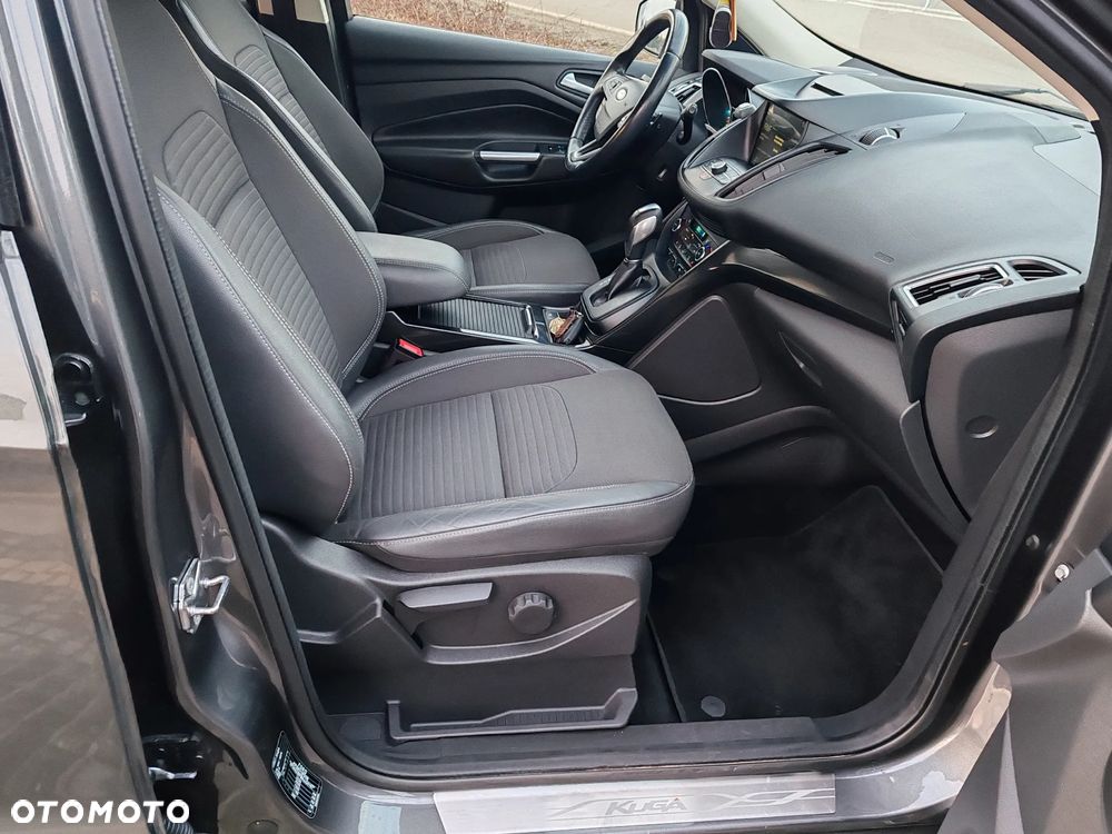 Ford Kuga 2.0 TDCi AWD Titanium - 12