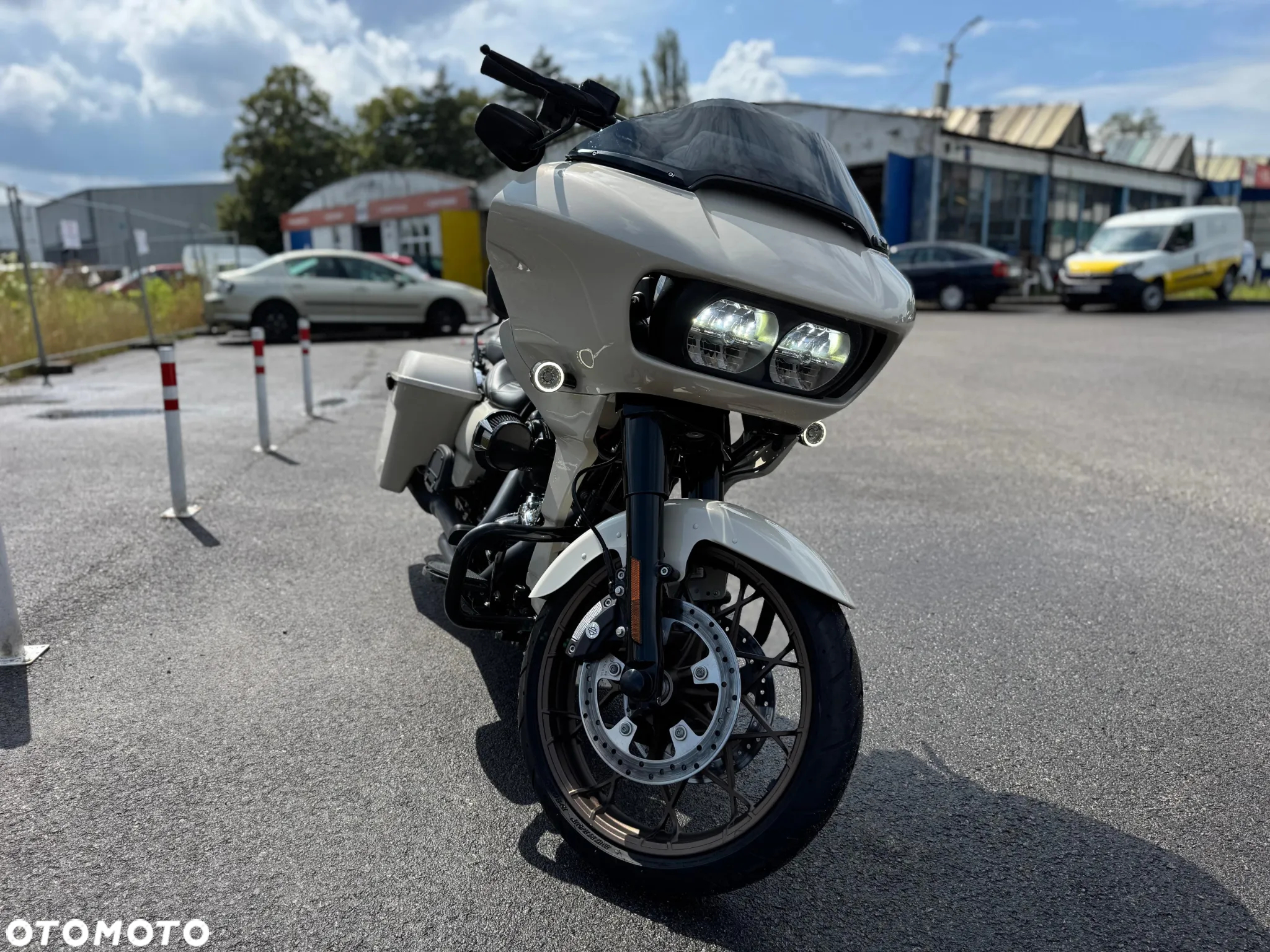 Harley-Davidson Touring Road Glide - 3