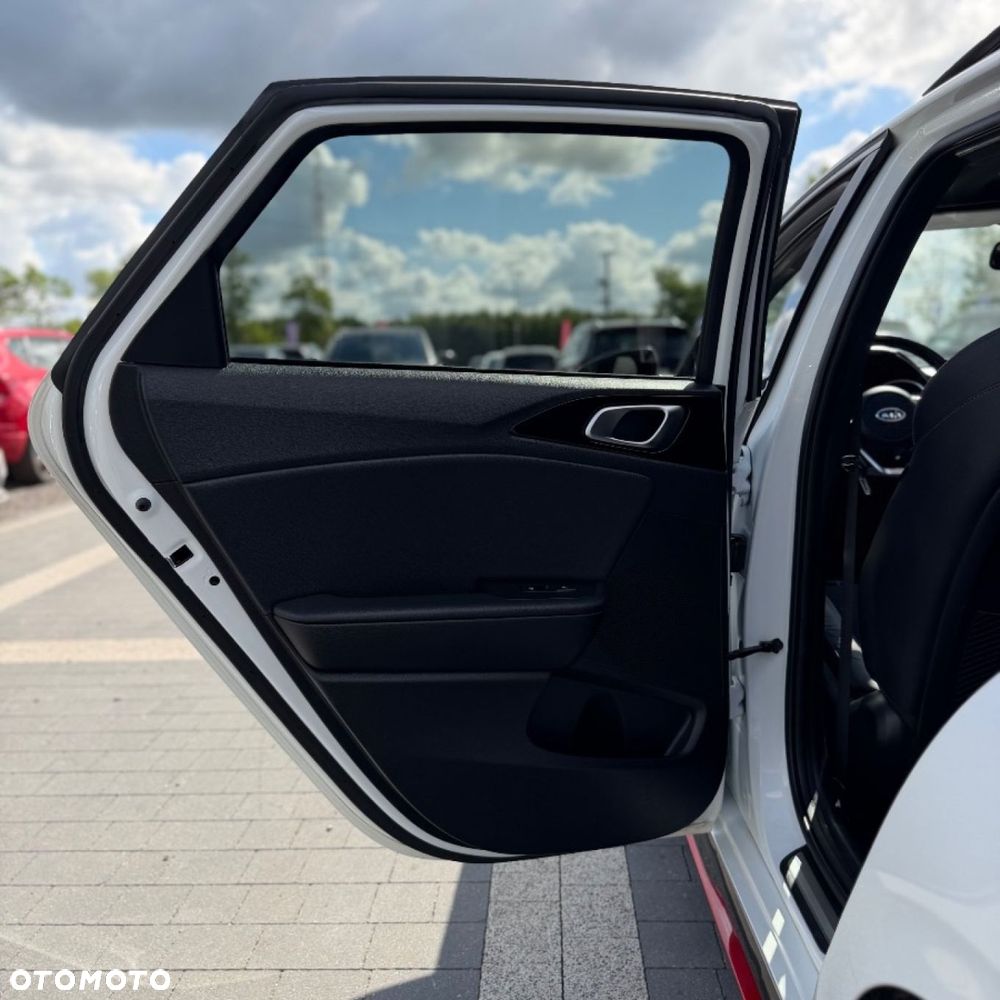 Kia ProCeed 1.6 T-GDI GT DCT - 21