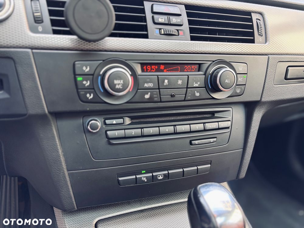 BMW Seria 3 335i M Sport Edition - 26
