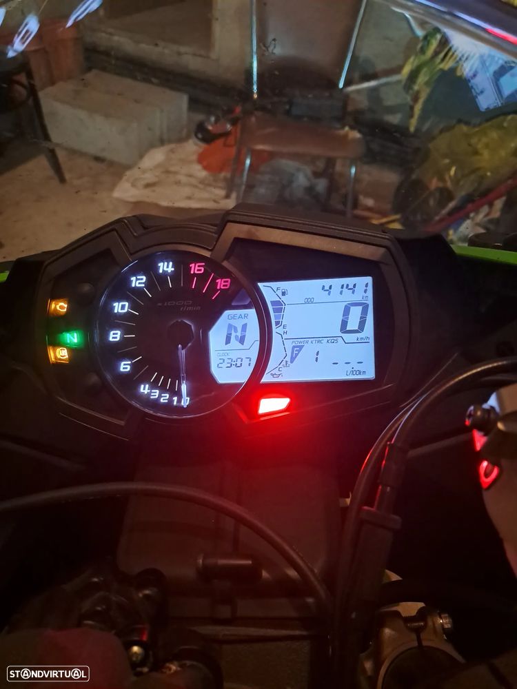 Kawasaki Ninja ZX6R - 4